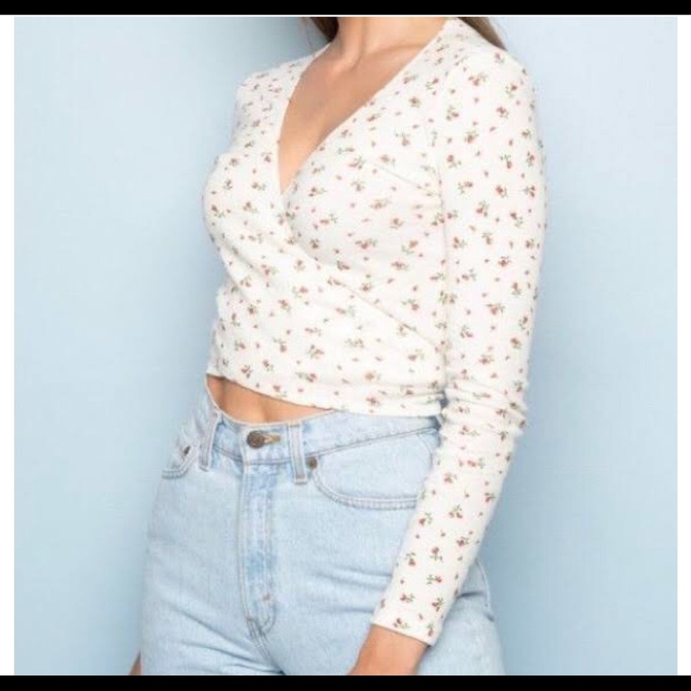 Brandy melville wrap top NWOT